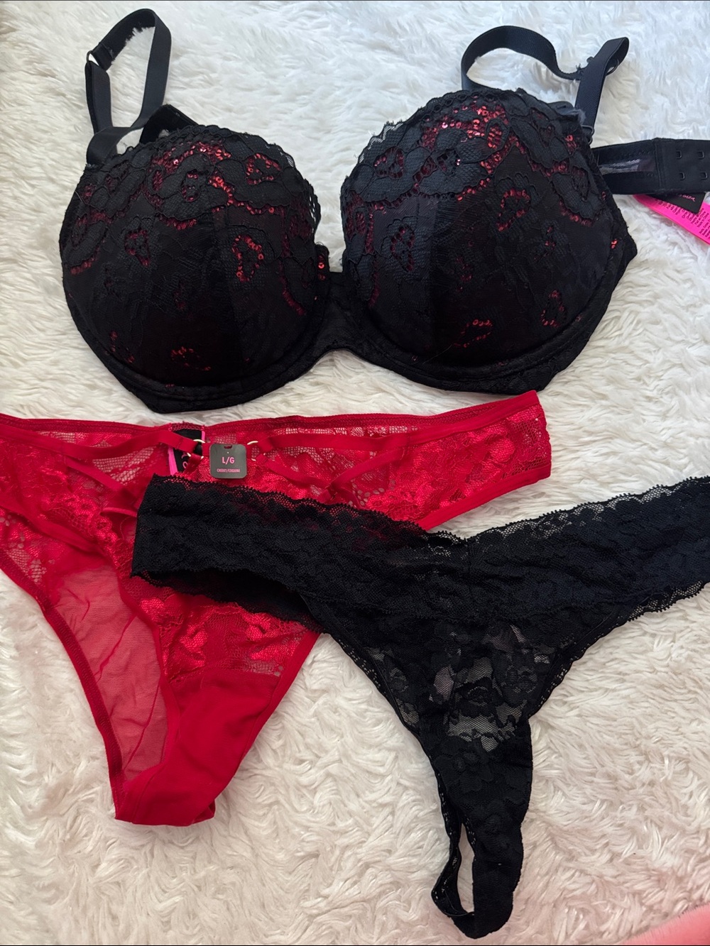 La SENZA Black Lace Bra with Red Lace Panty Set